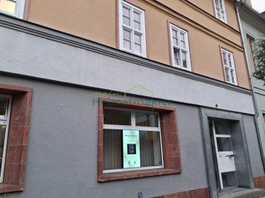 Hauptbild leerstehende Büroräume am Markt in Aschersleben!